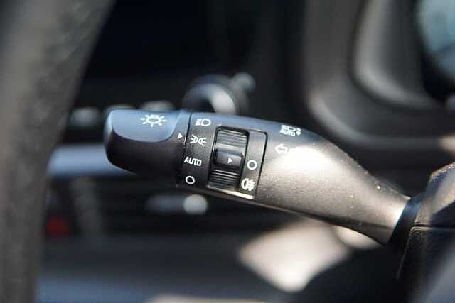 Hyundai BAYON 1.0 TGDi Ultimate 5dr Mangrove Green