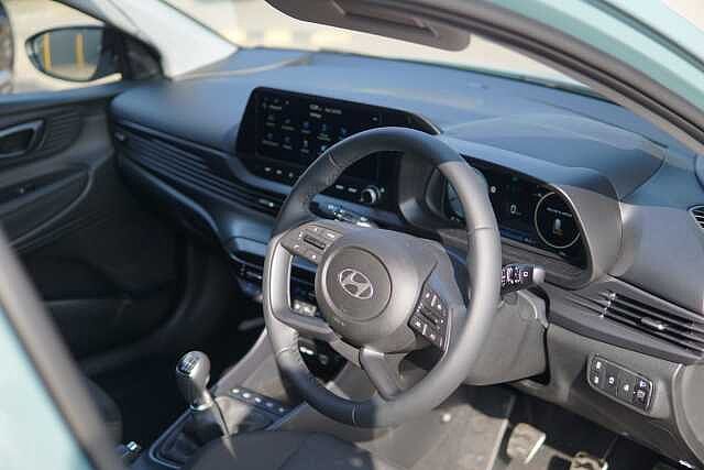 Hyundai BAYON 1.0 TGDi Ultimate 5dr Mangrove Green