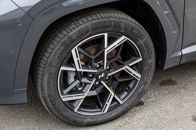 Hyundai TUCSON 1.6T Hybrid N Line S 5dr Auto Shimmering Silver