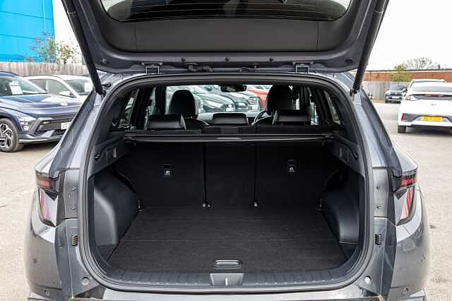 Hyundai TUCSON 1.6T Hybrid N Line S 5dr Auto Shimmering Silver