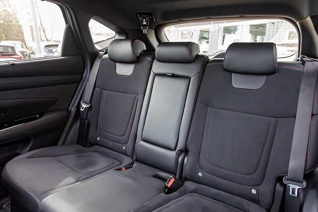 Hyundai TUCSON 1.6T Hybrid N Line S 5dr Auto Shimmering Silver