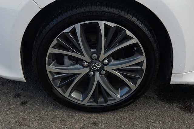 Toyota Yaris 1.5 Hybrid Excel 5dr CVT