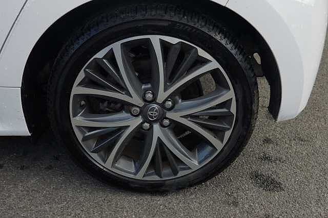 Toyota Yaris 1.5 Hybrid Excel 5dr CVT