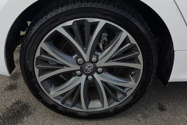 Toyota Yaris 1.5 Hybrid Excel 5dr CVT