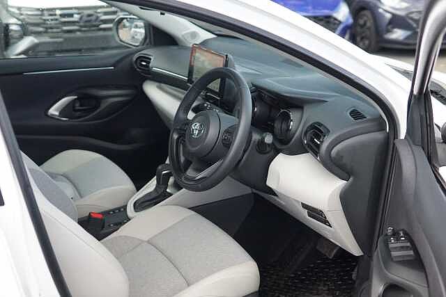Toyota Yaris 1.5 Hybrid Excel 5dr CVT