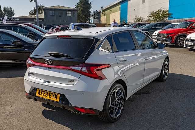 Hyundai I20 1.0T GDi 48V MHD Premium 5dr Atlas White