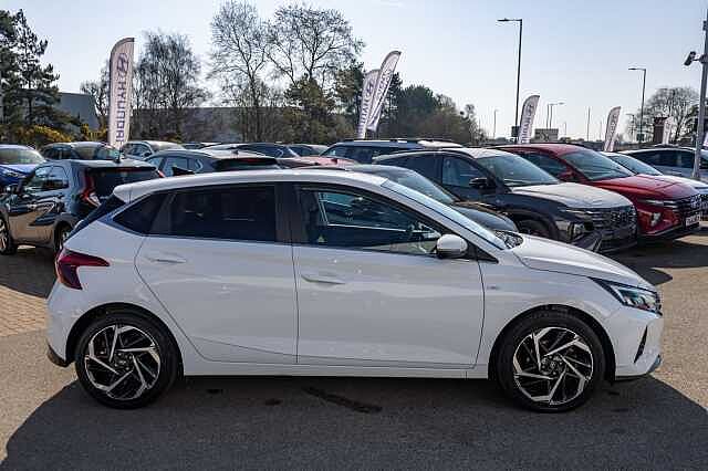 Hyundai I20 1.0T GDi 48V MHD Premium 5dr Atlas White