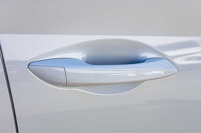 Hyundai I20 1.0T GDi 48V MHD Premium 5dr Atlas White