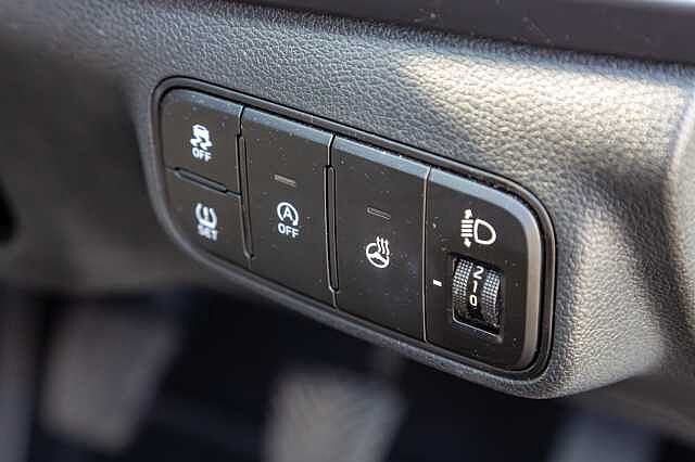 Hyundai I20 1.0T GDi 48V MHD Premium 5dr Atlas White