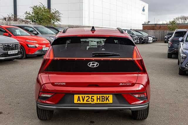 Hyundai BAYON 1.0 TGDi Premium 5dr DCT Dragon Red