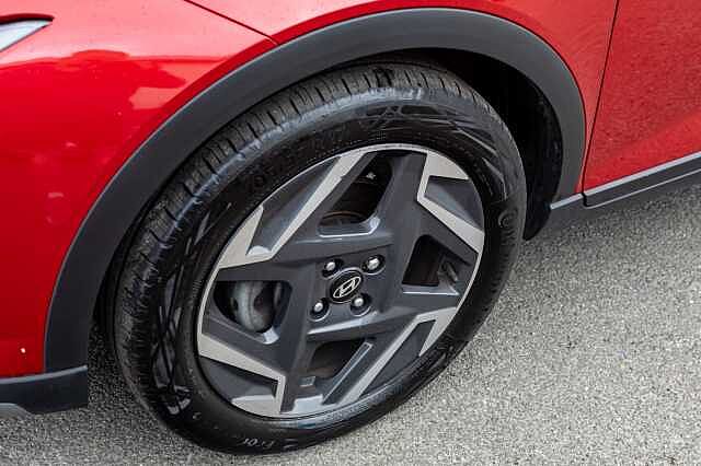 Hyundai BAYON 1.0 TGDi Premium 5dr DCT Dragon Red