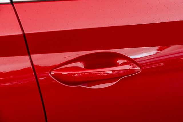 Hyundai BAYON 1.0 TGDi Premium 5dr DCT Dragon Red