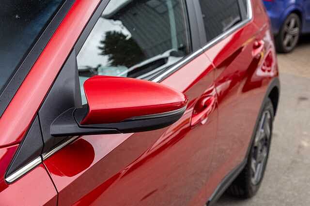 Hyundai BAYON 1.0 TGDi Premium 5dr DCT Dragon Red