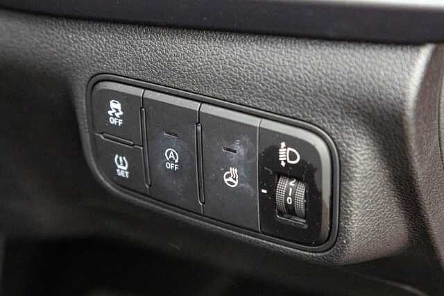 Hyundai BAYON 1.0 TGDi Premium 5dr DCT Dragon Red