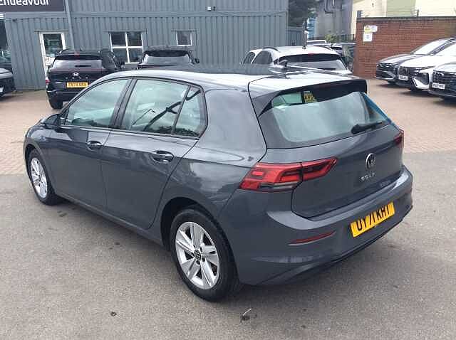 Volkswagen Golf 2.0 TDI Life 5dr DSG