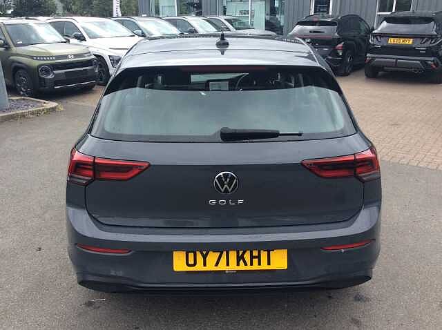 Volkswagen Golf 2.0 TDI Life 5dr DSG