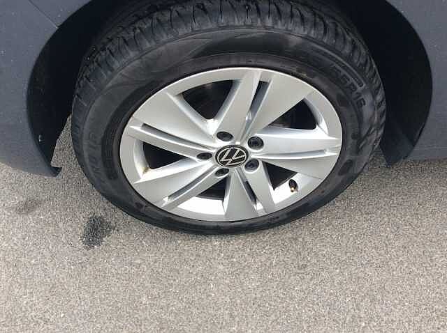 Volkswagen Golf 2.0 TDI Life 5dr DSG