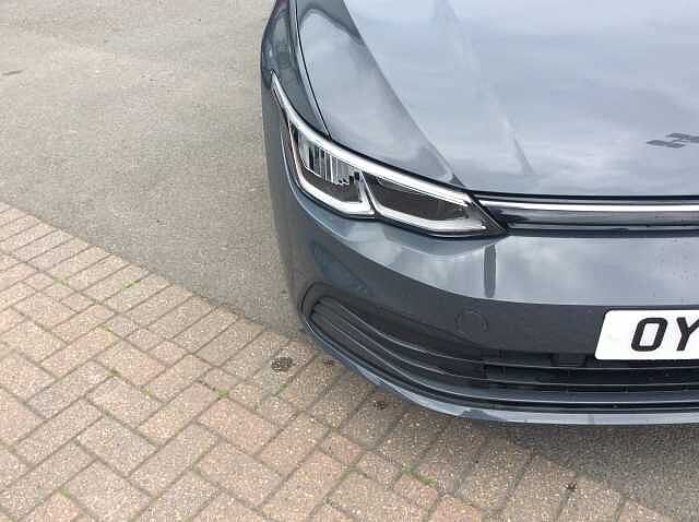 Volkswagen Golf 2.0 TDI Life 5dr DSG