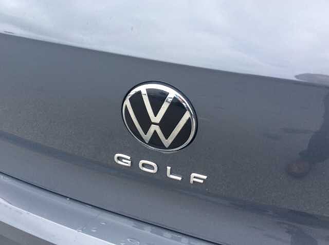 Volkswagen Golf 2.0 TDI Life 5dr DSG