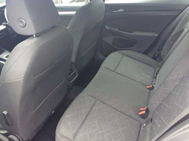 Volkswagen Golf 2.0 TDI Life 5dr DSG