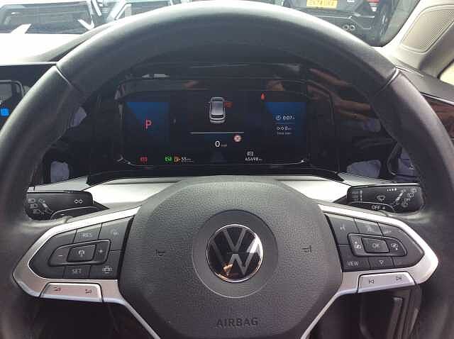 Volkswagen Golf 2.0 TDI Life 5dr DSG