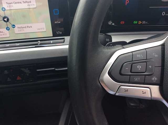 Volkswagen Golf 2.0 TDI Life 5dr DSG