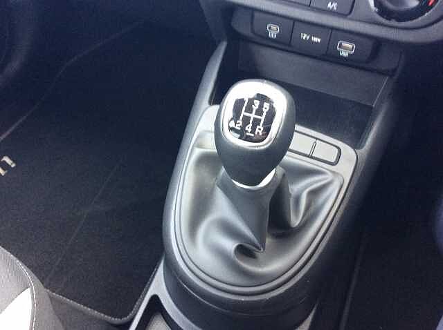 Hyundai i10 1.0 Advance 5dr