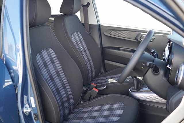 Hyundai I10 1.2 [79] Premium 5dr Auto [Nav] ViBRANT BLUE