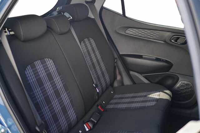 Hyundai I10 1.2 [79] Premium 5dr Auto [Nav] ViBRANT BLUE