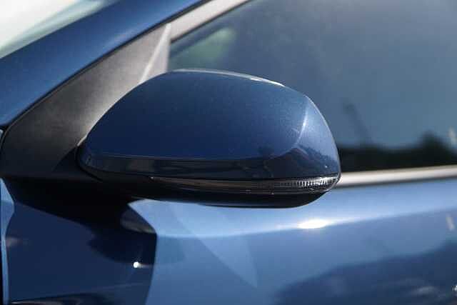 Hyundai I10 1.2 [79] Premium 5dr Auto [Nav] ViBRANT BLUE