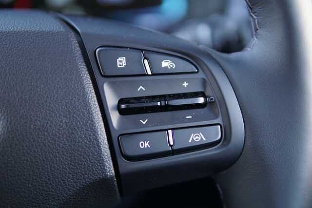 Hyundai I10 1.2 [79] Premium 5dr Auto [Nav] ViBRANT BLUE