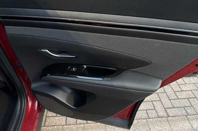 Hyundai TUCSON Hybrid 1.6 T-GDi(150ps)SE Connect 48 Volt