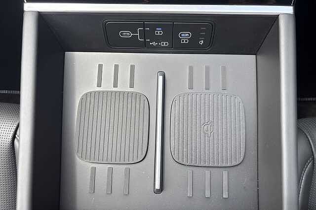 Hyundai SANTA FE 1.6 TGDi Plug-in Hybrid Premium 5dr 4WD Auto Typhoon Silver