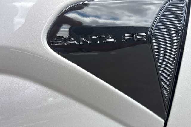 Hyundai SANTA FE 1.6 TGDi Plug-in Hybrid Premium 5dr 4WD Auto Typhoon Silver