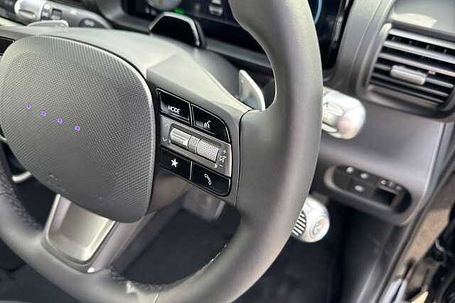 Hyundai INSTER 85kW 02 49kWh 5dr Auto Abyss Black