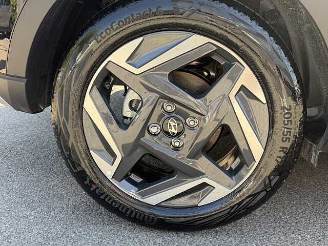 Hyundai BAYON 1.0 TGDi [90] Tech Line 5dr Abyss Black