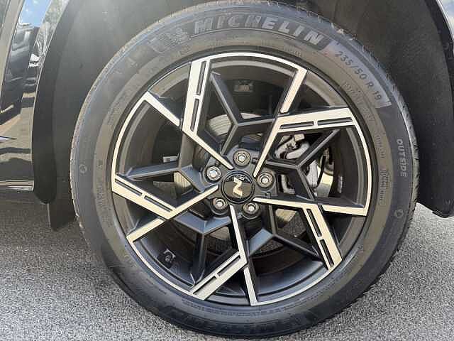 Hyundai TUCSON 1.6T 48V MHD N Line S 5dr DCT Abyss Black