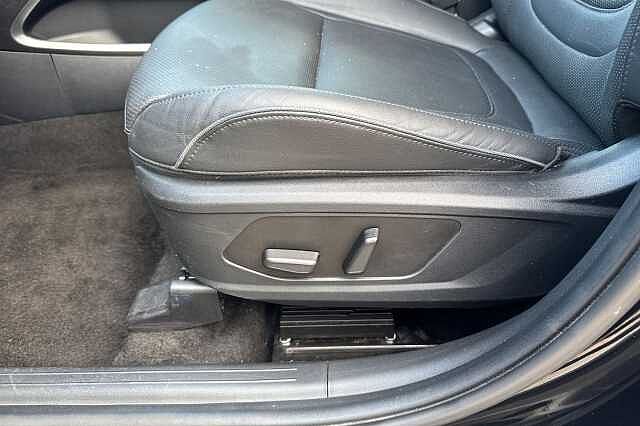 Hyundai TUCSON 1.6 TGDi Hybrid 230 Ultimate 5dr 2WD Auto Phantom Black