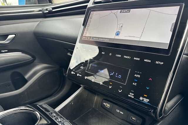 Hyundai TUCSON 1.6 TGDi Hybrid 230 SE Connect 5dr 2WD Auto Silky Bronze