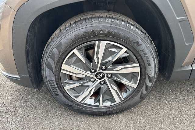 Hyundai TUCSON 1.6 TGDi Hybrid 230 SE Connect 5dr 2WD Auto Silky Bronze