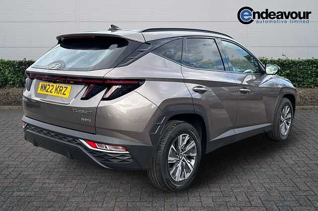Hyundai TUCSON 1.6 TGDi Hybrid 230 SE Connect 5dr 2WD Auto Silky Bronze
