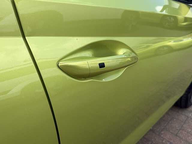 Hyundai i20 1.0T GDi 90 Tech Line 5dr DCT