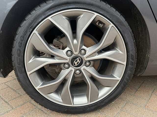 Hyundai i30 1.4T GDI N Line+ [Nav] 5dr