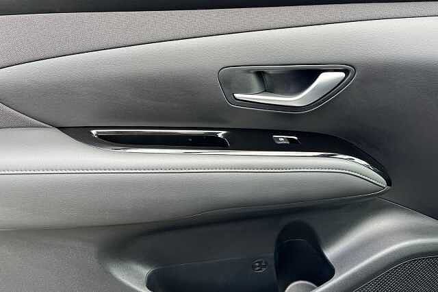 Hyundai TUCSON 1.6 T Gdi Premium Suv 5dr Petrol Manual Euro 6 (s/s) (150 Ps) Shimmering Silver