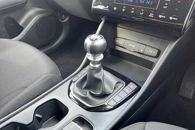 Hyundai TUCSON 1.6 T Gdi Premium Suv 5dr Petrol Manual Euro 6 (s/s) (150 Ps) Shimmering Silver