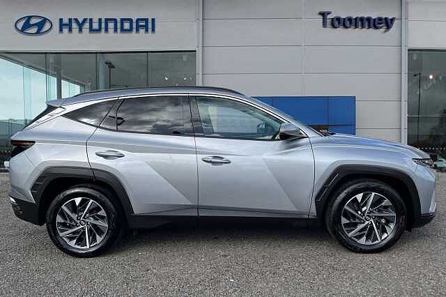 Hyundai TUCSON 1.6 T Gdi Premium Suv 5dr Petrol Manual Euro 6 (s/s) (150 Ps) Shimmering Silver
