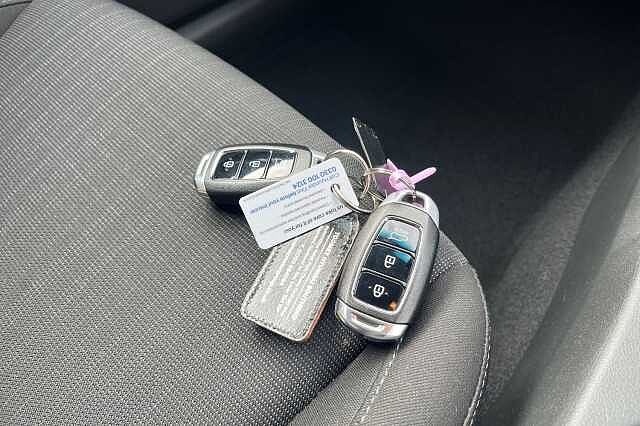 Hyundai Kona 1.6 H Gdi Premium Suv 5dr Petrol Hybrid Dct Euro 6 (s/s) (141 Ps)