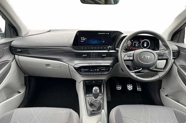 Hyundai BAYON 1.0 T Gdi Mhev Ultimate Suv 5dr Petrol Hybrid Manual Euro 6 (s/s) (120 Ps) Mangrove Green