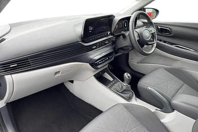 Hyundai BAYON 1.0 T Gdi Mhev Ultimate Suv 5dr Petrol Hybrid Manual Euro 6 (s/s) (120 Ps) Mangrove Green