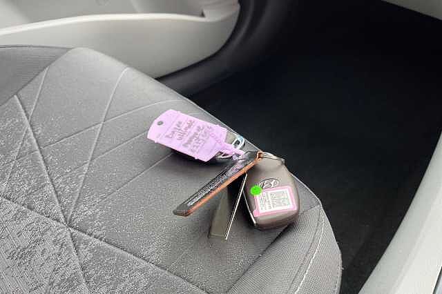 Hyundai BAYON 1.0 T Gdi Mhev Ultimate Suv 5dr Petrol Hybrid Manual Euro 6 (s/s) (120 Ps) Mangrove Green